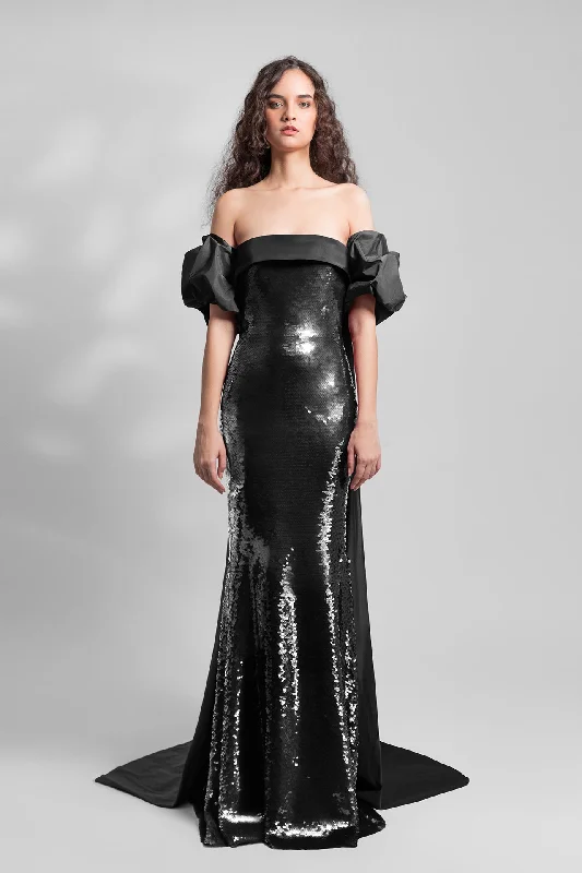 Folded neckline black sequined dress